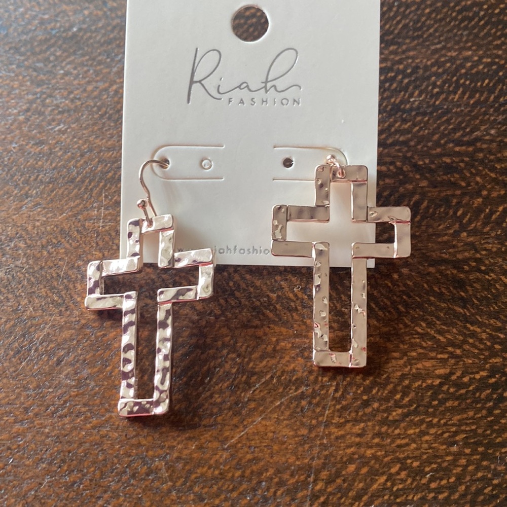 Riah Fashion Cross Earrings